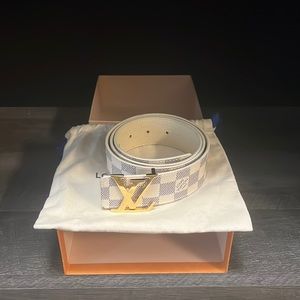 LV INITIALES 40MM REVERSIBLE BELT 90 CM